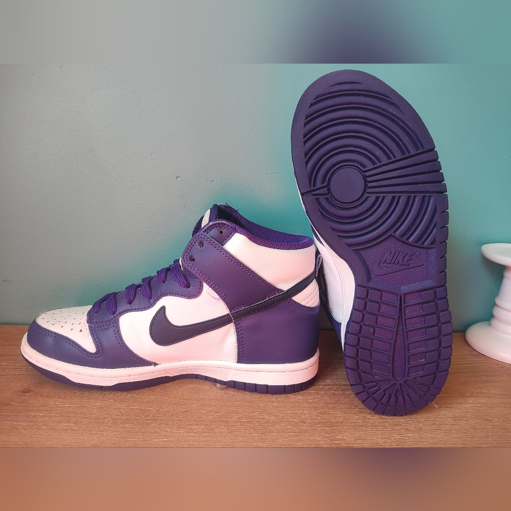Nike Midnight Navy Dunks - Picture 4 of 8